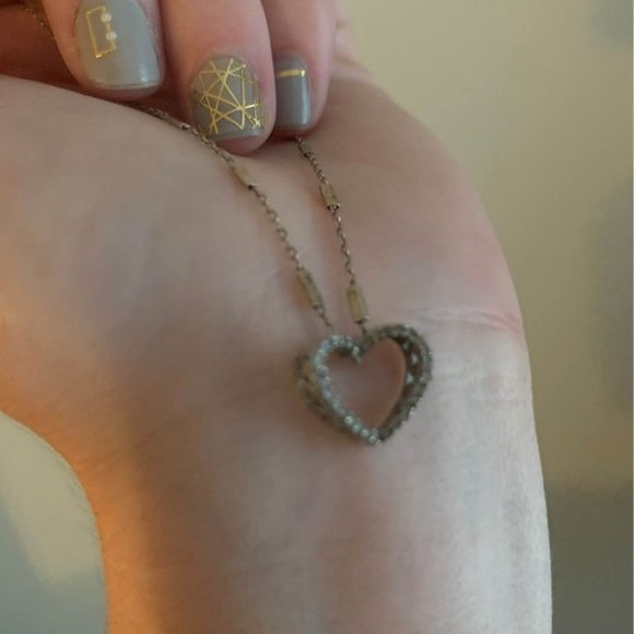 Dimond and silver heart pendant and necklace - Picture 4 of 5